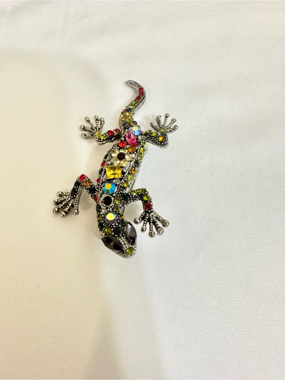 Silver-tone Rhinestone Multicolor Lizard Brooch